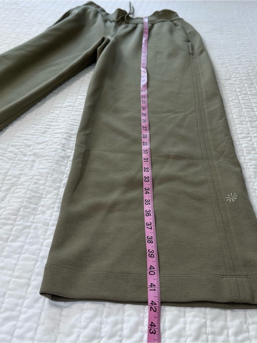 Athleta Allure High Rise Pant Women Size L Olive Branch
Athleisure Wide Leg - Picture 6 of 16